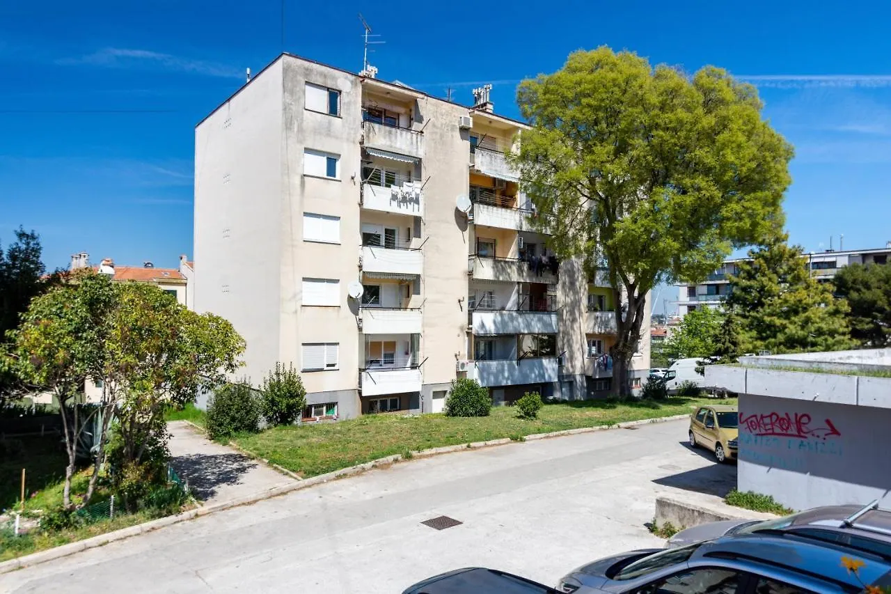 Apartments With Wifi Pula - 19493 Kroatien